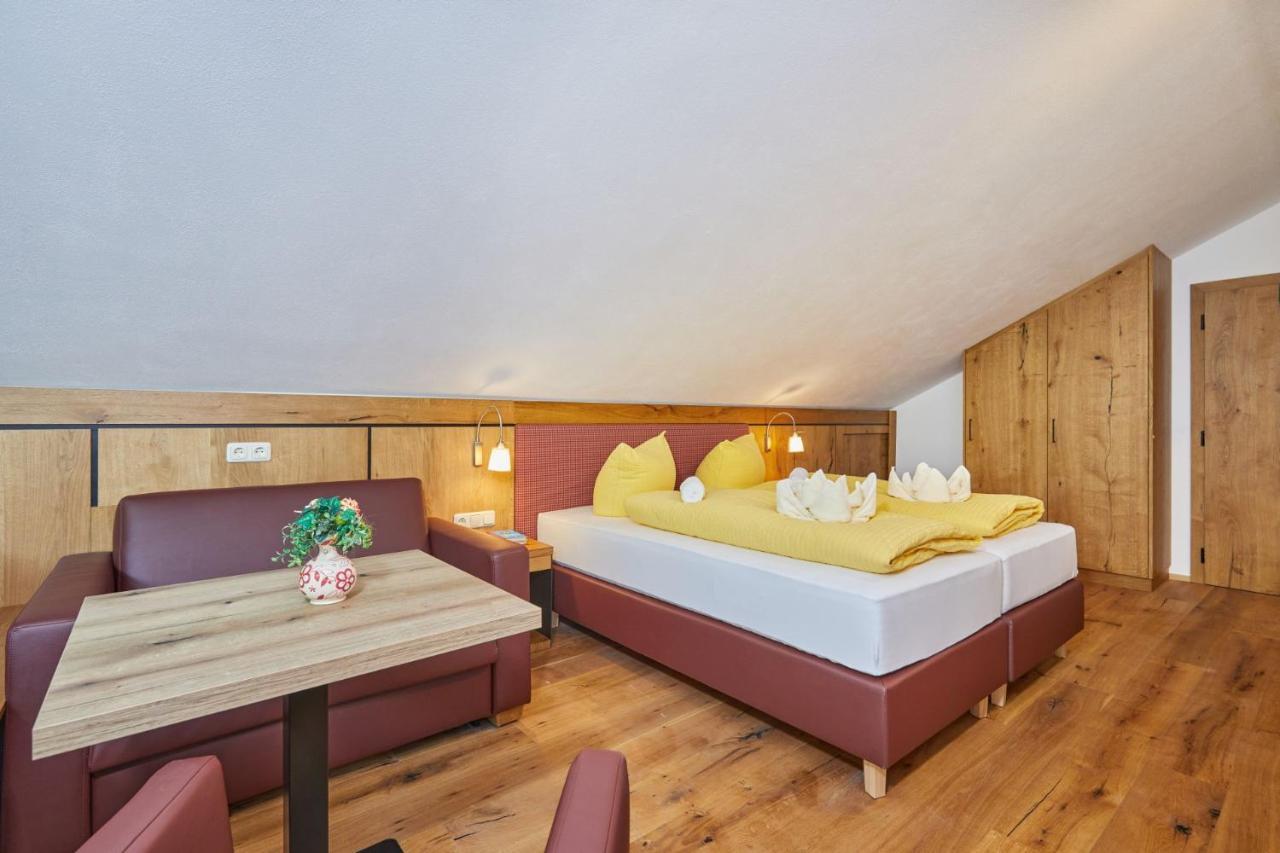 Appartement Loser Mit Indoorpool Und Sauna Бад Гоисерн Экстерьер фото