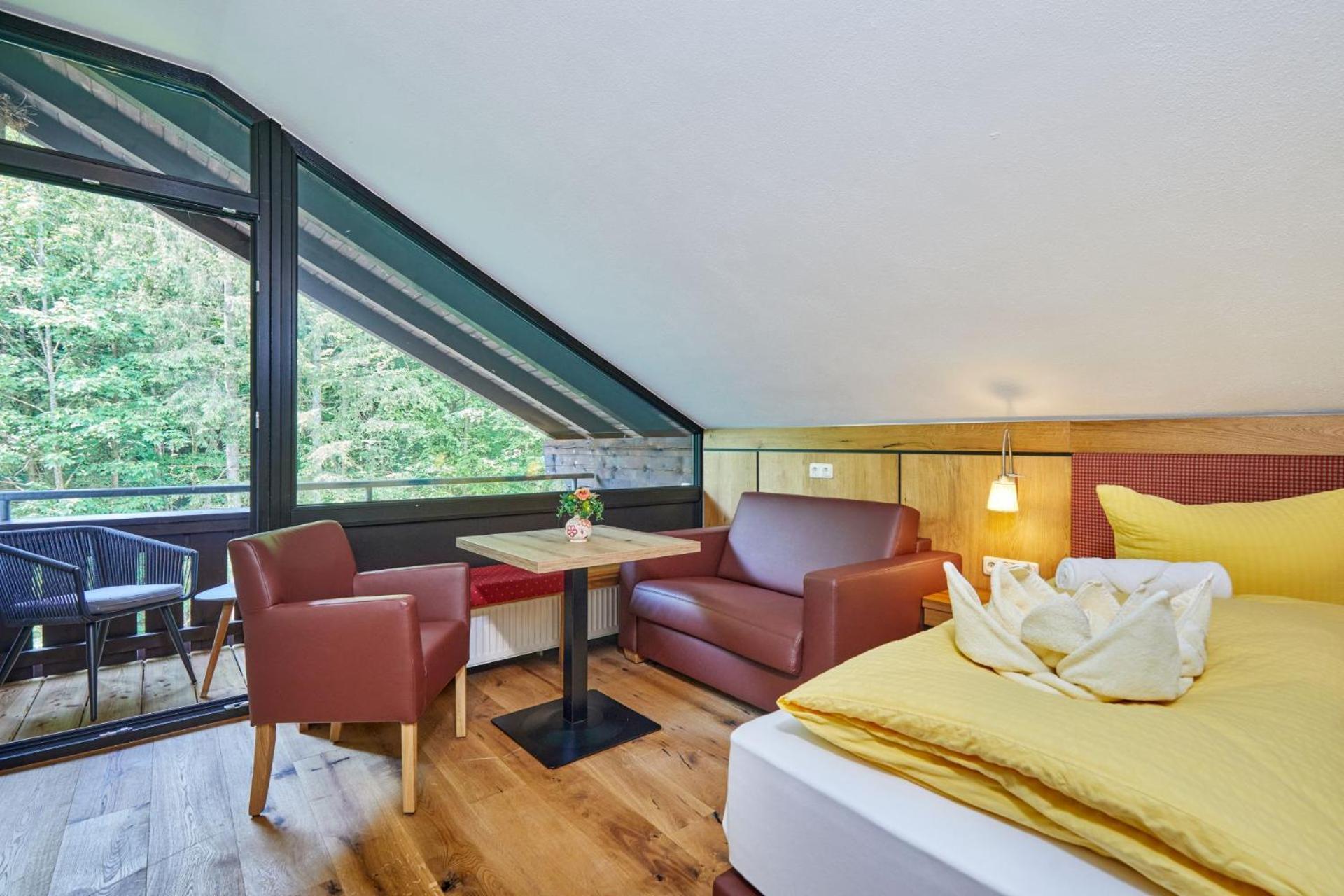 Appartement Loser Mit Indoorpool Und Sauna Бад Гоисерн Экстерьер фото